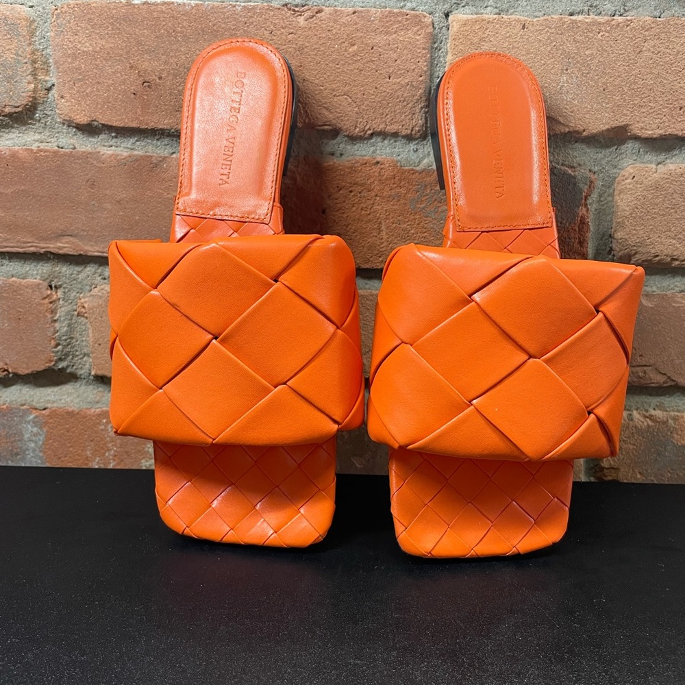 Bottega Veneta Orange Lido Sandals (EU 38)